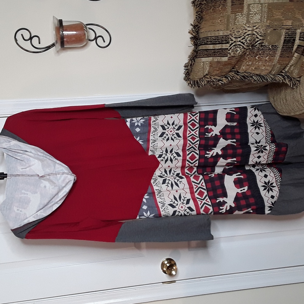 Sweaters - Picture 2 of 2